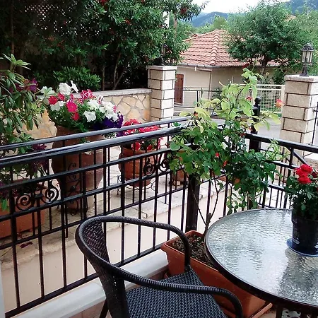 Chrysandra Karpenisi