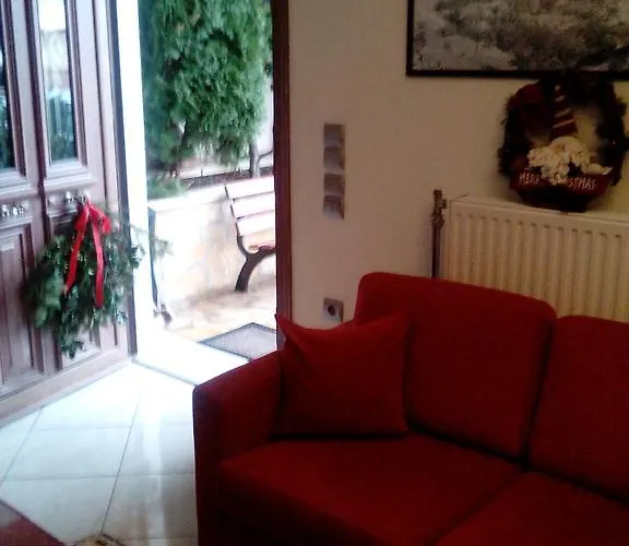 Chrysandra Apartment *